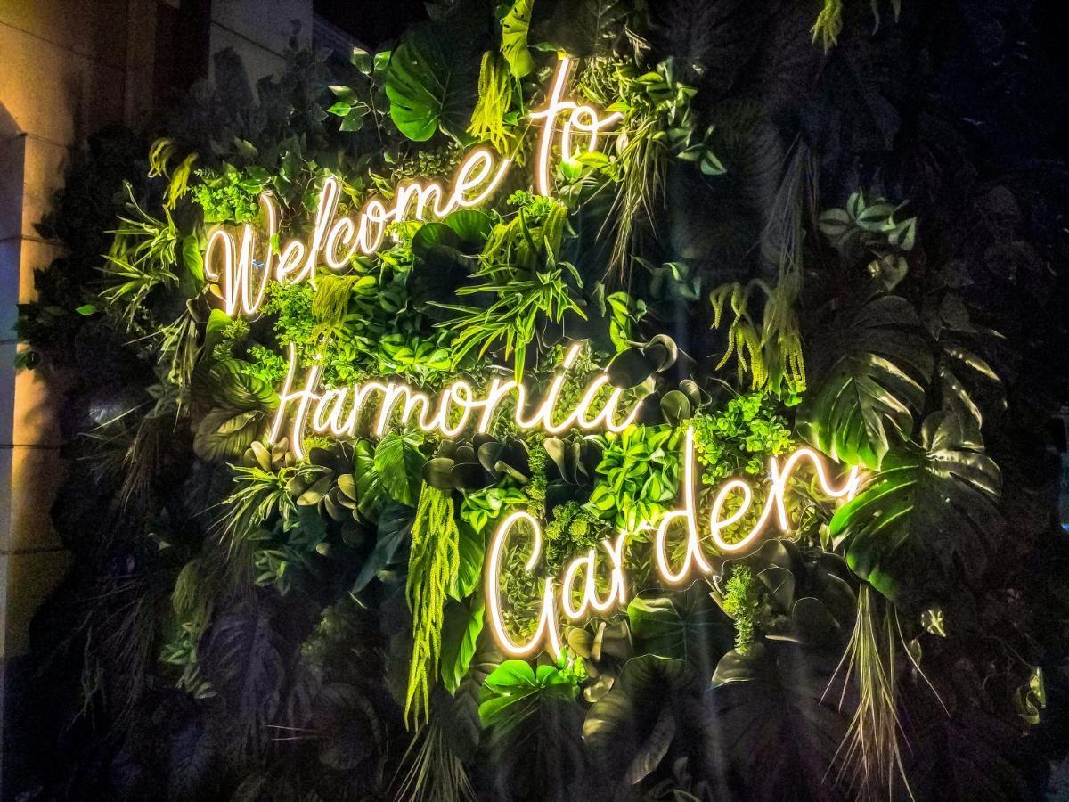 Harmonia Garden Gastroyard&Hotel Гарни Экстерьер фото